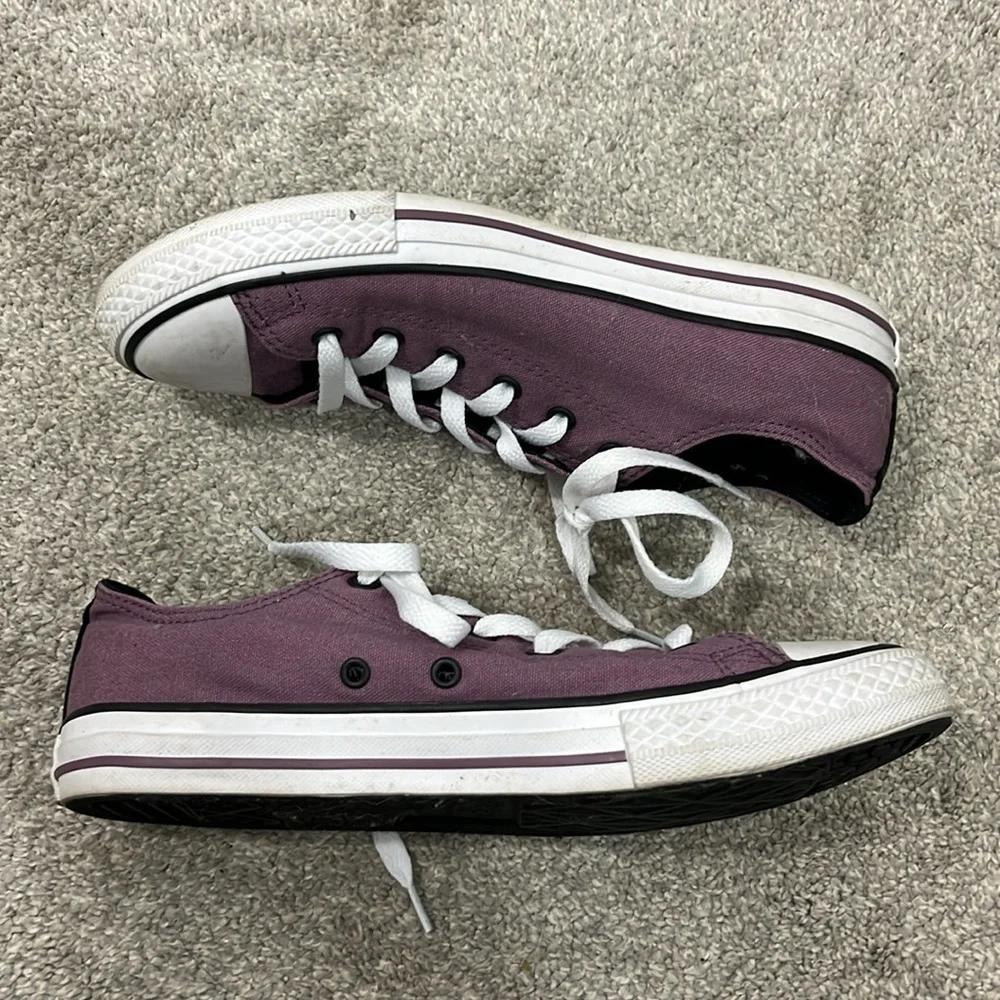 Converse Size 6 Purple, White Lace Up Low Top Sneakers - Picture 6 of 11